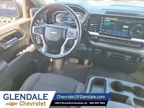 Certified 2025 Chevrolet Silverado 1500 LT AWD/4WD image 23