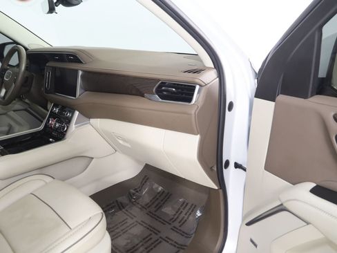 Used 2022 GMC Yukon Denali w/ Denali Premium Package image 44