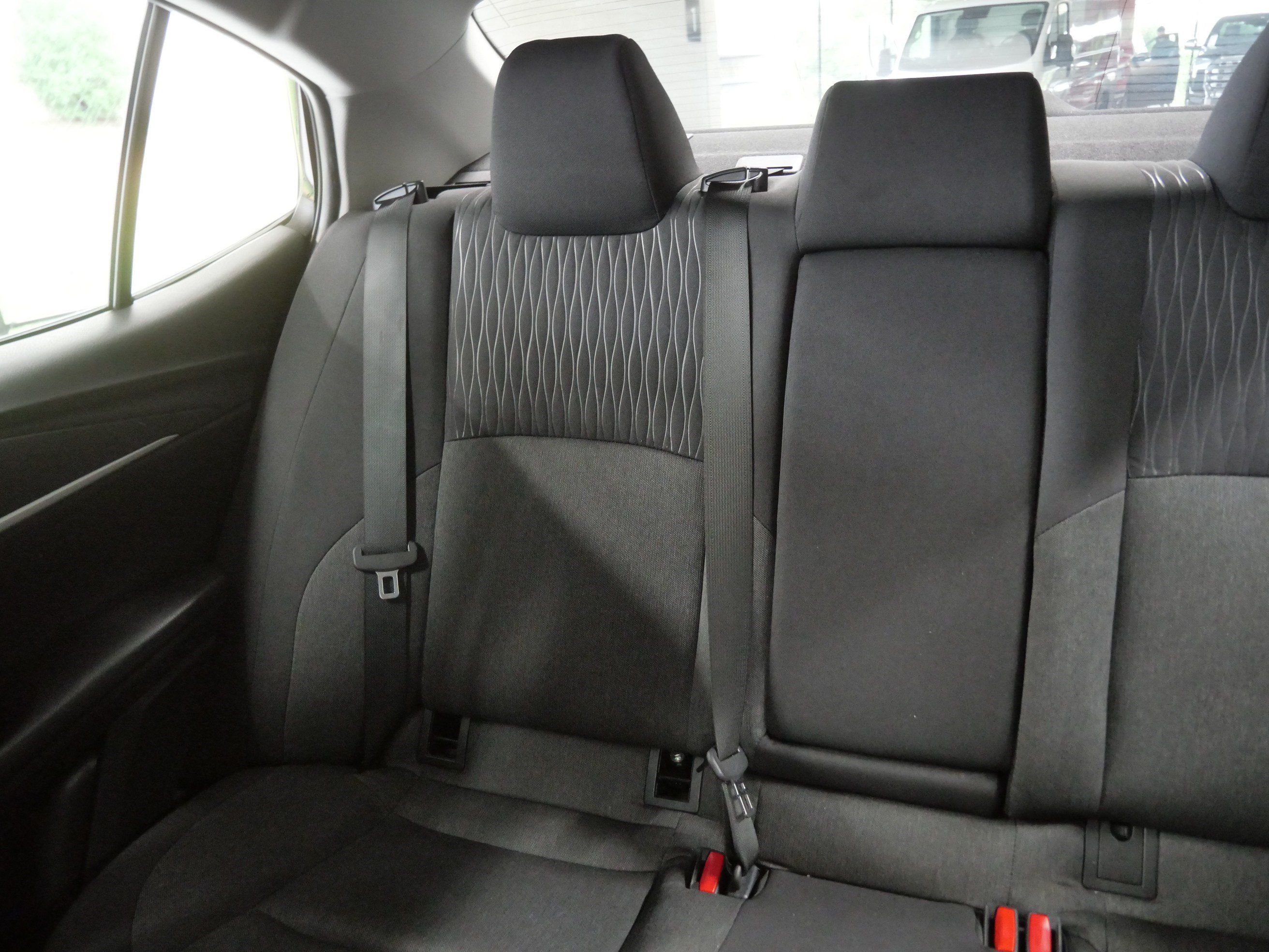 Used 2025 Toyota Camry LE FWD image 13