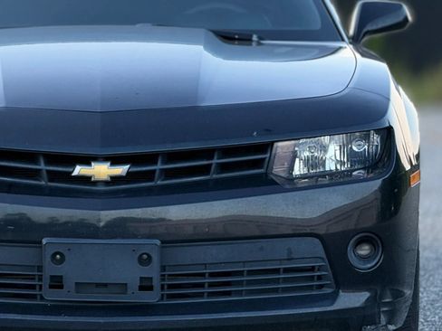 Used 2015 Chevrolet Camaro LT RWD image 12