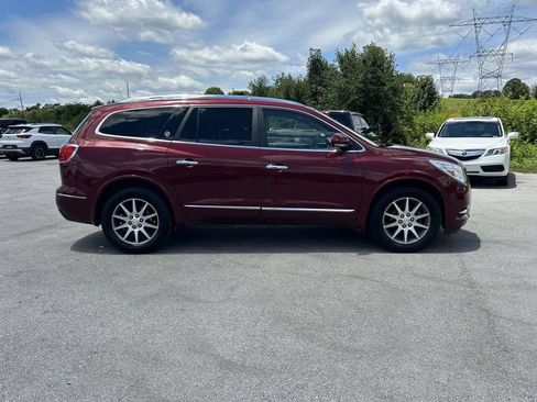 Used 2017 Buick Enclave Leather w/ Trailering Package FWD image 4