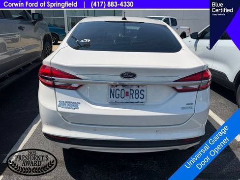 Used 2017 Ford Fusion SE w/ Fusion SE Technology Package FWD image 10