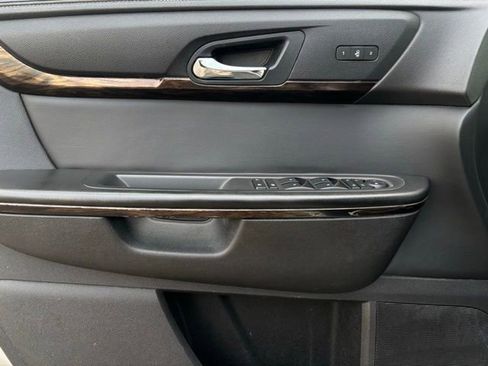 Used 2014 GMC Acadia Denali image 12