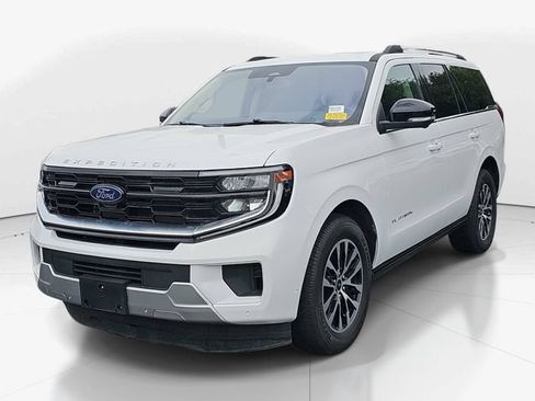 Certified 2025 Ford Expedition Platinum AWD/4WD image 9