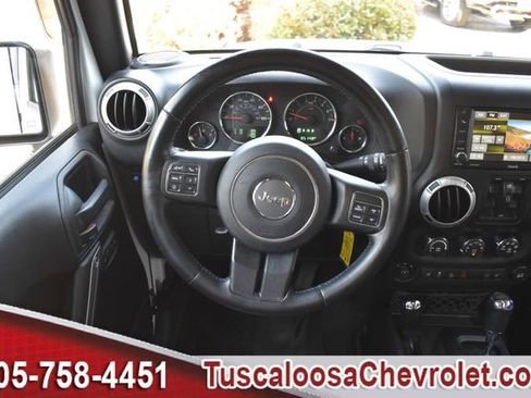 Used 2015 Jeep Wrangler Unlimited Sahara w/ Katzkin Premium Leather Group image 24