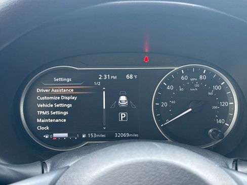 Used 2018 Nissan Kicks SV FWD image 19