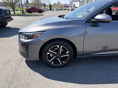 Used 2025 Nissan Sentra SV FWD image 11