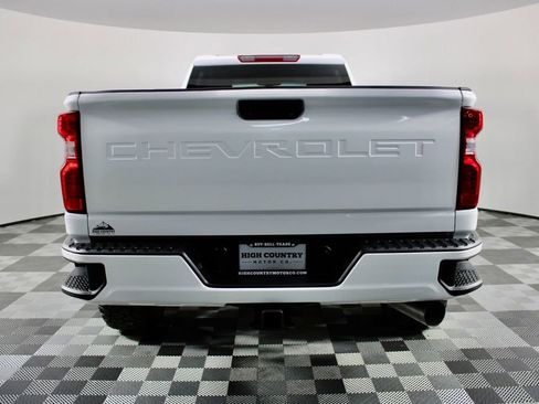 Used 2023 Chevrolet Silverado 2500 LT AWD/4WD image 7