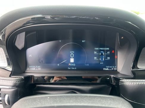 Used 2024 Lincoln Corsair AWD w/ Equipment Group 101A image 19
