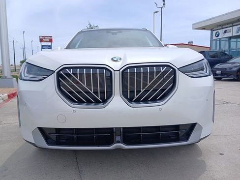 New 2025 BMW X3 xDrive30i w/ Premium Package image 2