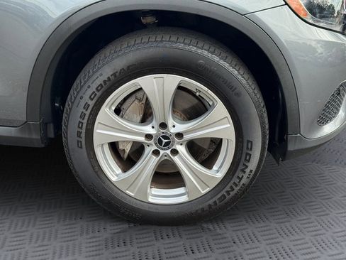 Used 2018 Mercedes-Benz GLC 300 4MATIC image 31