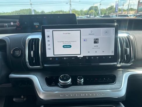 New 2027 Ford Expedition Platinum w/ Platinum Ultimate Package AWD/4WD image 22