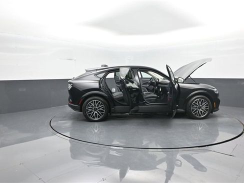 New 2025 Ford Mustang Mach-E Premium image 40