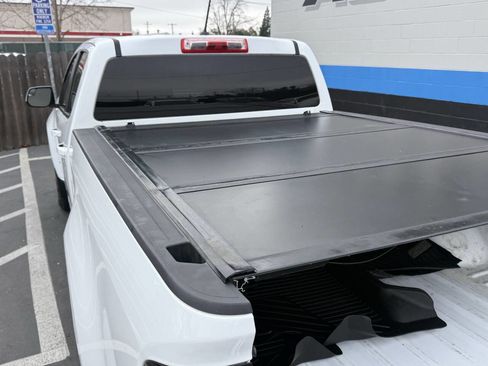 Used 2020 Chevrolet Colorado W/T w/ WT Convenience Package image 17