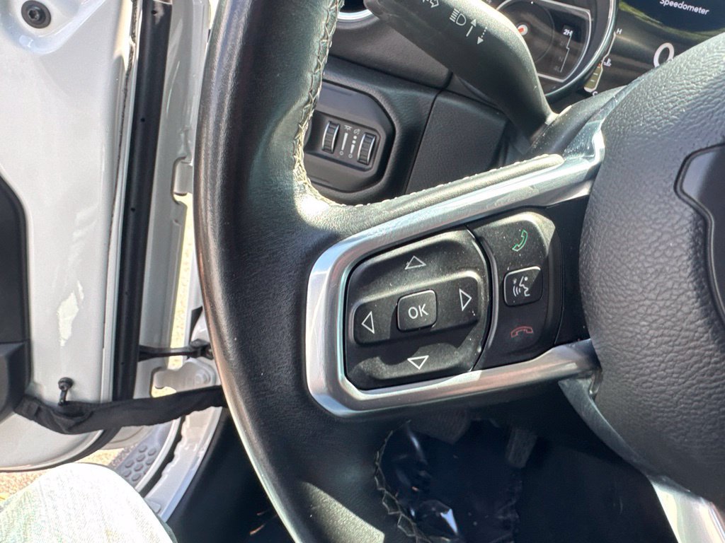 Used 2018 Jeep Wrangler Unlimited Sahara AWD/4WD image 45