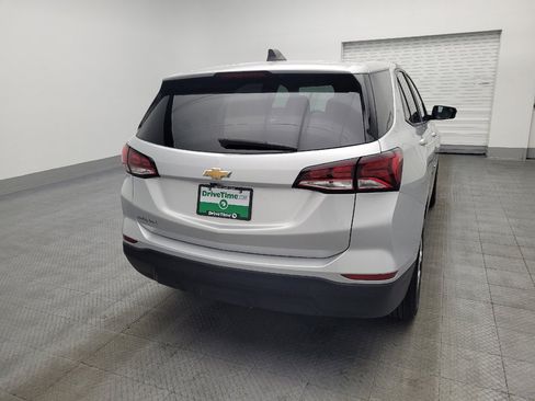 Used 2022 Chevrolet Equinox LS w/ LS Convenience Package FWD image 7