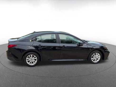 Used 2025 Toyota Camry LE image 15
