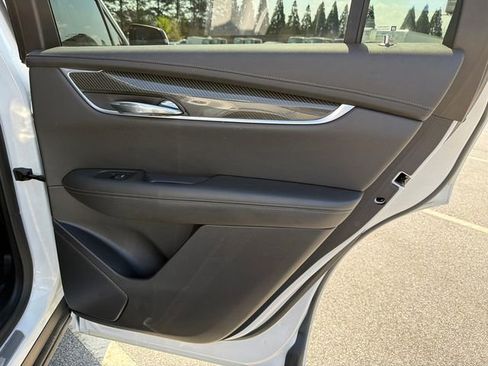 Used 2021 Cadillac XT6 Sport image 16