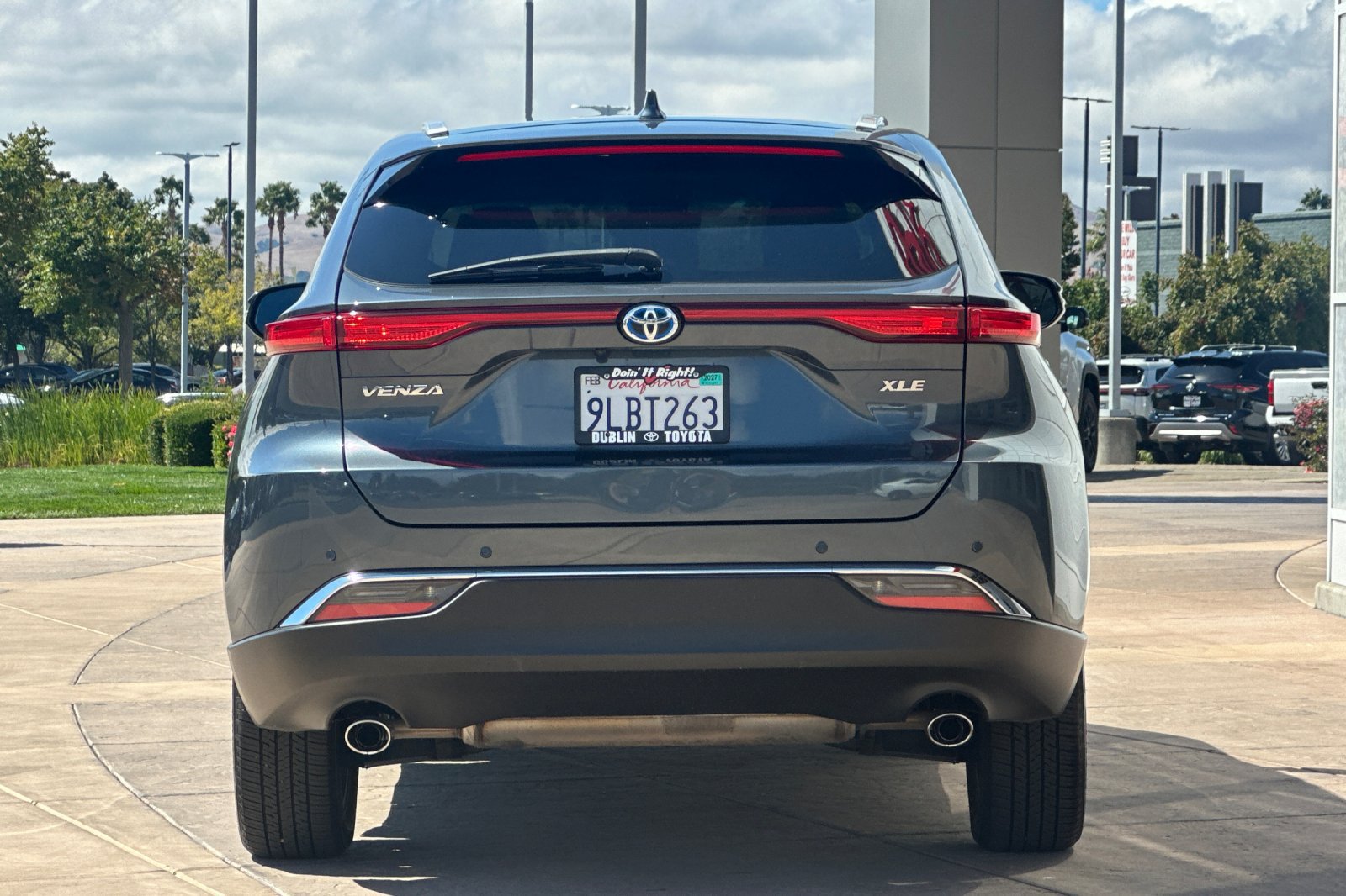 Certified 2024 Toyota Venza XLE AWD/4WD image 6