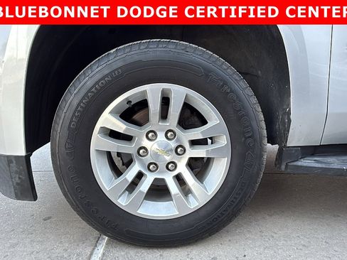 Used 2020 Chevrolet Suburban LT image 33