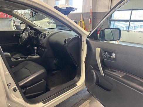 Used 2012 Nissan Rogue SL image 14