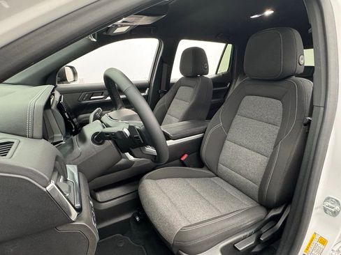 Used 2025 GMC Terrain Elevation image 16