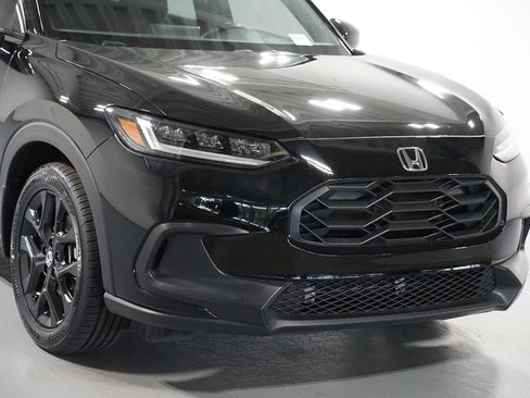 Used 2025 Honda HR-V Sport image 4