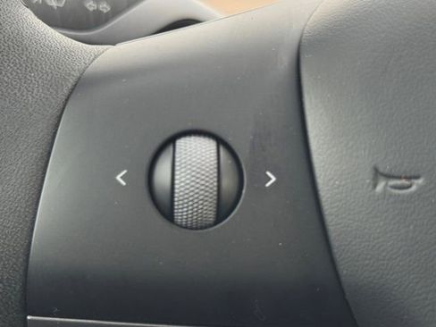 Used 2024 Tesla Model Y Performance image 6