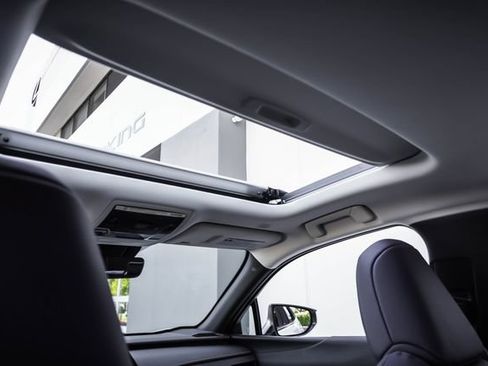 Certified 2025 Lexus UX 300h FWD w/ Accessory Package (Z2) image 22