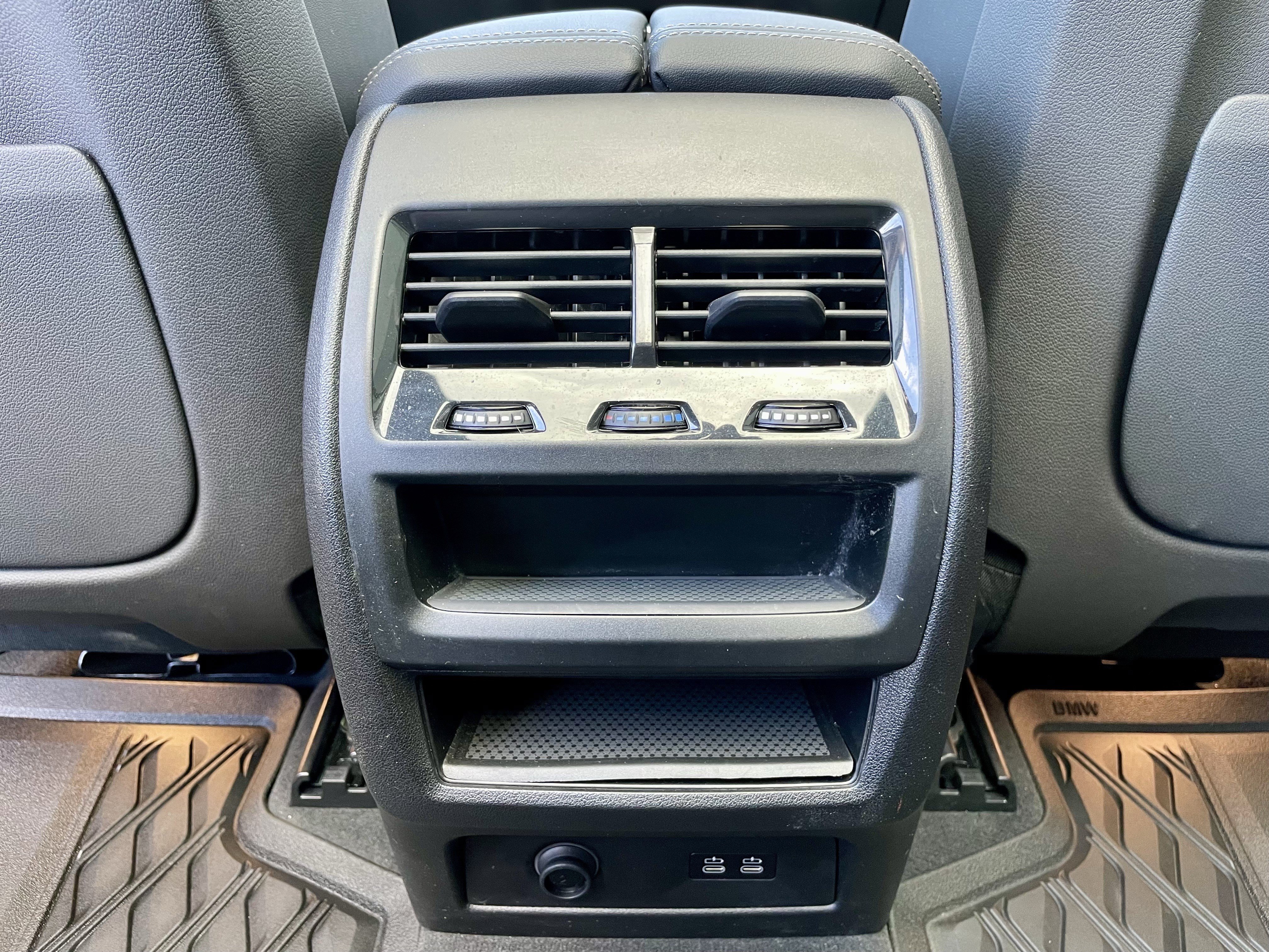 Used 2024 BMW X5 xDrive40i w/ M Sport Package AWD/4WD image 26