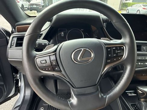 Used 2025 Lexus ES 350 w/ Premium Package image 21