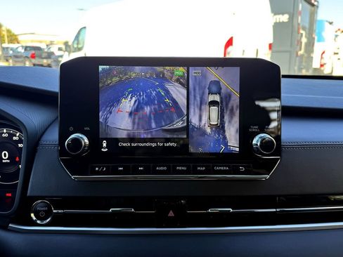 Used 2023 Mitsubishi Outlander SE image 18