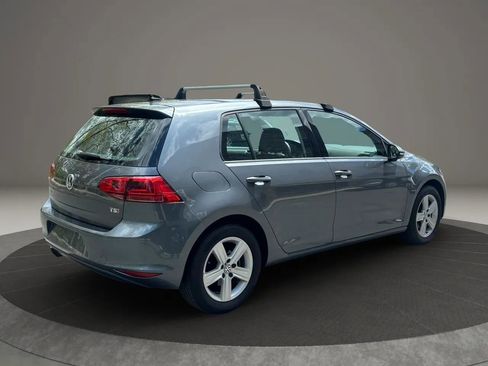 Used 2017 Volkswagen Golf S FWD image 3