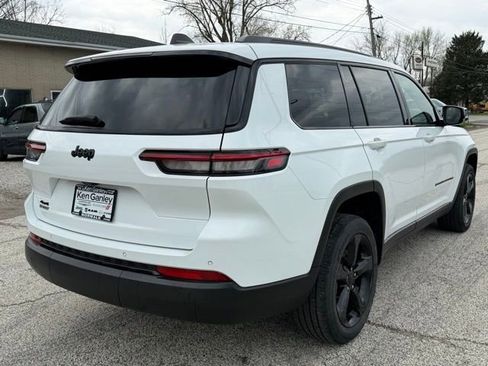 Certified 2023 Jeep Grand Cherokee L Laredo image 13