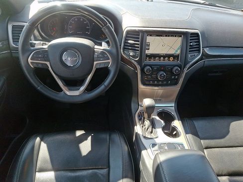 Used 2016 Jeep Grand Cherokee Overland AWD/4WD image 11