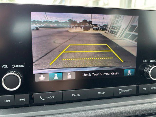 Used 2025 Honda Accord SE image 13