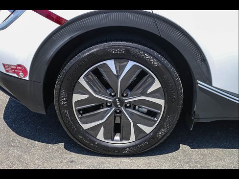 Used 2024 Kia EV6 Light RWD image 14