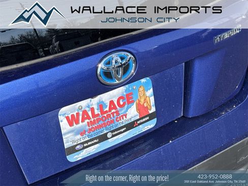 Used 2016 Toyota Prius Three w/ Advanced Technology Package image 10