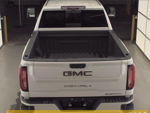 Used 2020 GMC Sierra 2500 Denali w/ Denali Ultimate Package AWD/4WD image 6