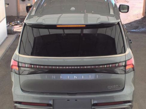 Used 2025 INFINITI QX80 Sensory AWD/4WD image 5