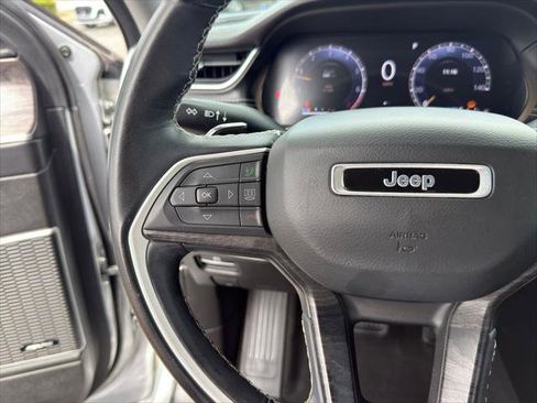 Used 2021 Jeep Grand Cherokee L Limited AWD/4WD image 18
