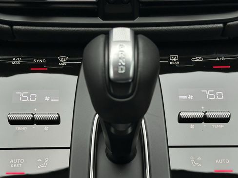 New 2026 Porsche Macan Turbo AWD/4WD image 25