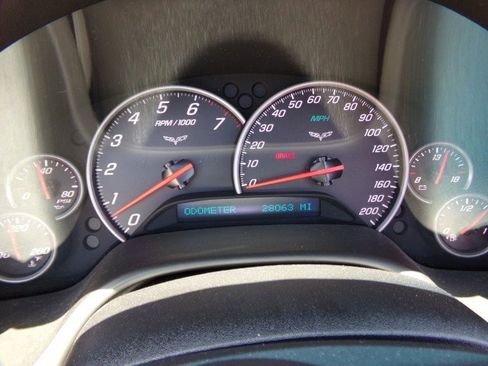 Used 2010 Chevrolet Corvette Grand Sport w/ Preferred Equipment Group RWD image 23