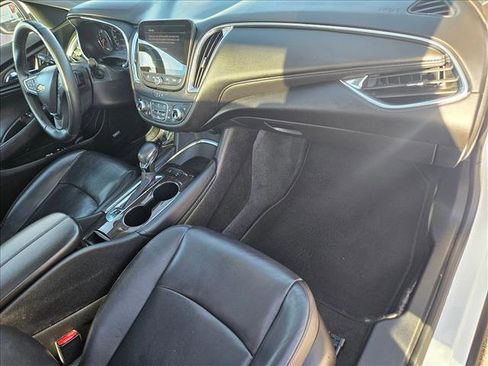 Used 2024 Chevrolet Malibu LT image 23