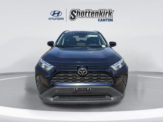 Used 2022 Toyota RAV4 XLE video 2