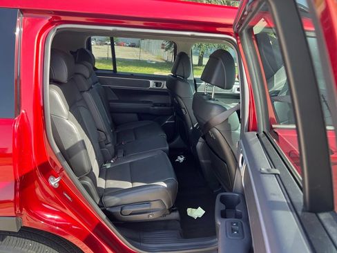 Used 2024 Hyundai Santa Fe Limited FWD image 14
