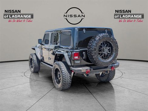 Used 2020 Jeep Wrangler Unlimited Rubicon w/ Cold Weather Group image 6