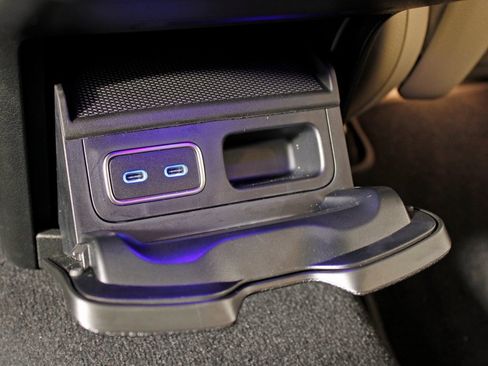 Certified 2024 Mercedes-Benz GLS 450 4MATIC image 31