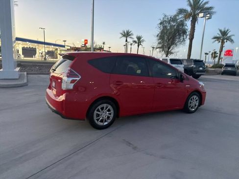Used 2015 Toyota Prius V Four FWD image 4