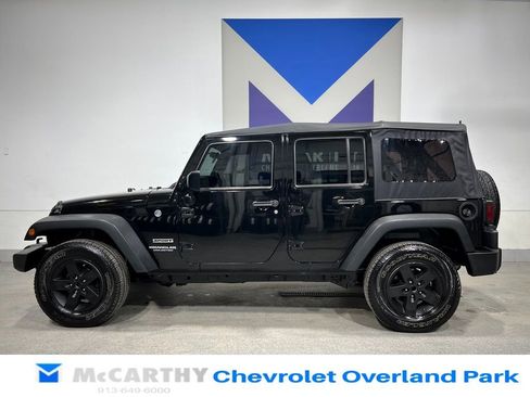 Used 2017 Jeep Wrangler Unlimited Sport w/ Connectivity Group image 8